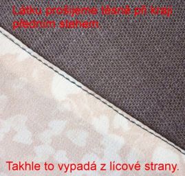 Z lícové strany opět prošijeme těsně u kraje