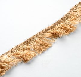 Třásně zlatobéžové