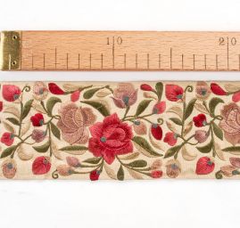 Vyšívaná stuha široká zlatobéžová