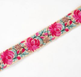 Vyšívaná stuha šantung sytě růžová