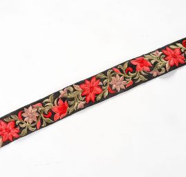 Vyšívaná stuha šantung květy červené menší