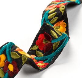 Vyšívaná stuha šantung malé květy zářivě žlutá