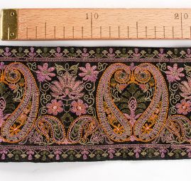 Vyšívaná stuha šantung paisley vzor šedočerná