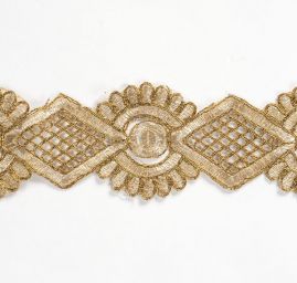 Krajková kovová stuha ornamentální vzor zlatá