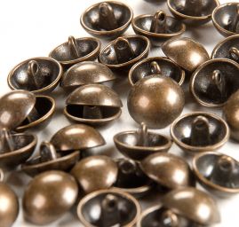 Knoflík kovový půlkulatý staromosaz 15 mm