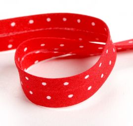 Šikmý proužek bavlna š. 15 mm zažehlený červený puntík
