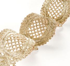 Krajková kovová stuha zlatá světlá