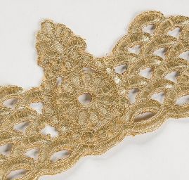 Krajková kovová stuha ornamentální vzor sv.zlatá