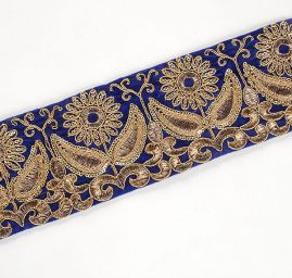 Sametová stuha vyšívaná květy s flitry modrá