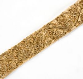 Krajková kovová stuha vějířový vzor 