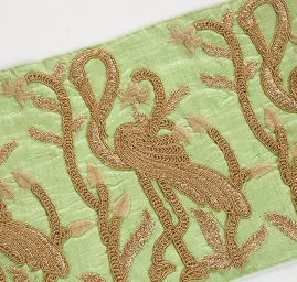 Porta vyšívaná na šantungu volavka