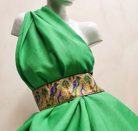 Stuha vyšívaná na šantungu ptáci modrá