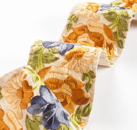 Vyšívaná stuha šantung širší květy žluté/modré