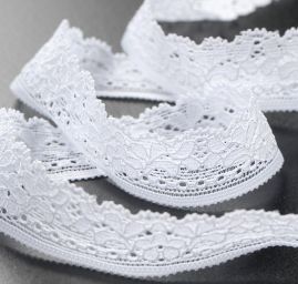 Krajka elastická jemná bílá 20 mm 