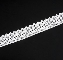 Krajka hrubá bílá vzor obloučky