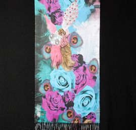 Efektní šála s třásněmi paví pera/růže tyrkysová