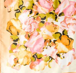 Efektní šátek květy žlutohnědý