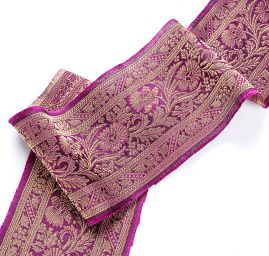 Orientální žakárová porta s kovovým vláknem tm.fialová