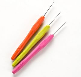 Háček kov se silikonovou ručkou vel. 2,5