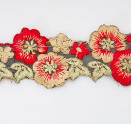 Porta vyšívaná organza květinový vzor červená