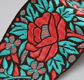 Porta vyšívaný taft vzor květy tyrkysová