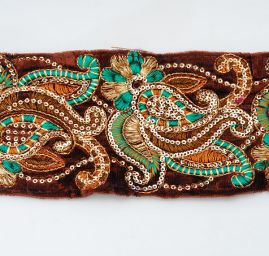 Porta vyšívaný samet flitrové aplikace hnědá