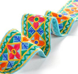 Vyšívaná stuha lidový motiv tyrkysová/zelená
