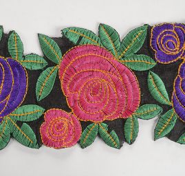 Vyšívaná stuha šantung květy růží