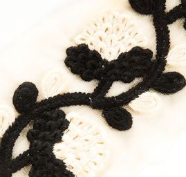 Stuha květinový výšivka na tylu smetanová/černá