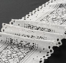 Pružná krajka lem slonová kost