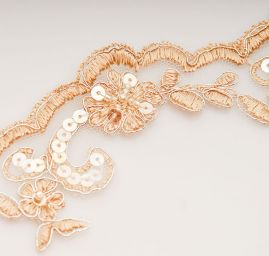 Efektní krajka lem béžovostříbrná