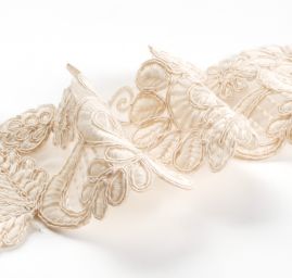 Krajka lem vyšivka na organze slonová kost