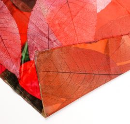 Saténová šála se vzorem listů v červené