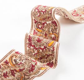 Vyšívaná stuha šantung paisley vzor smetanová