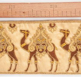 Stuha vyšívaná orientální vzor s velbloudy