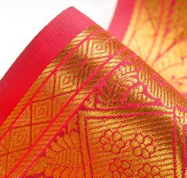 Vyšívaná stuha orientální motiv zlatá/fuchsiová