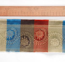 Vyšívaná stuha s orientálním vzorem červená/hnědá