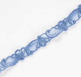 Krajka vsadka vyšívaná na tylu pastel modrá