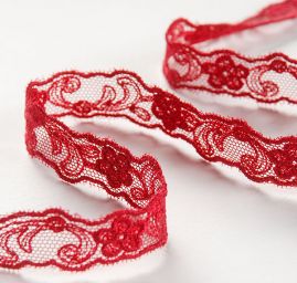 Krajka vsadka vyšívaná na tylu vínová