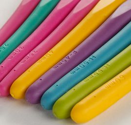 Háček kov se silikonovou ručkou SADA vel. 2-6