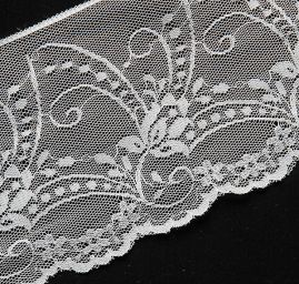 Krajka lem široká romantický vzor bílá