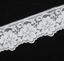 Krajka elastická jemná květy lomená bílá