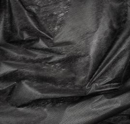 Vlizelin lepící 160cm černý puntíkový