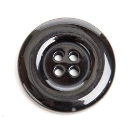 Knoflík plastový čtyřdírkový černý střední