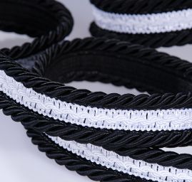 Galonový prýmek ve stylu chanel černobílý