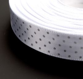 Atlasová stuha bílá stříbrné puntíky 15mm