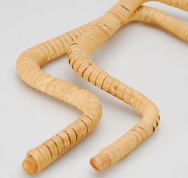 Ucho na tašky ratan sv. hnědý