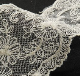 Krajka lem vzdušná smetanová 8 cm