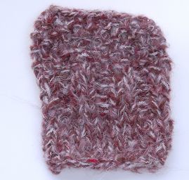 Směsová vlněná pletací příze vínovo-smetanový melír