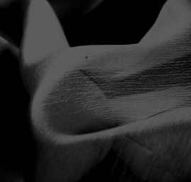 Šifon plise černý viskozový